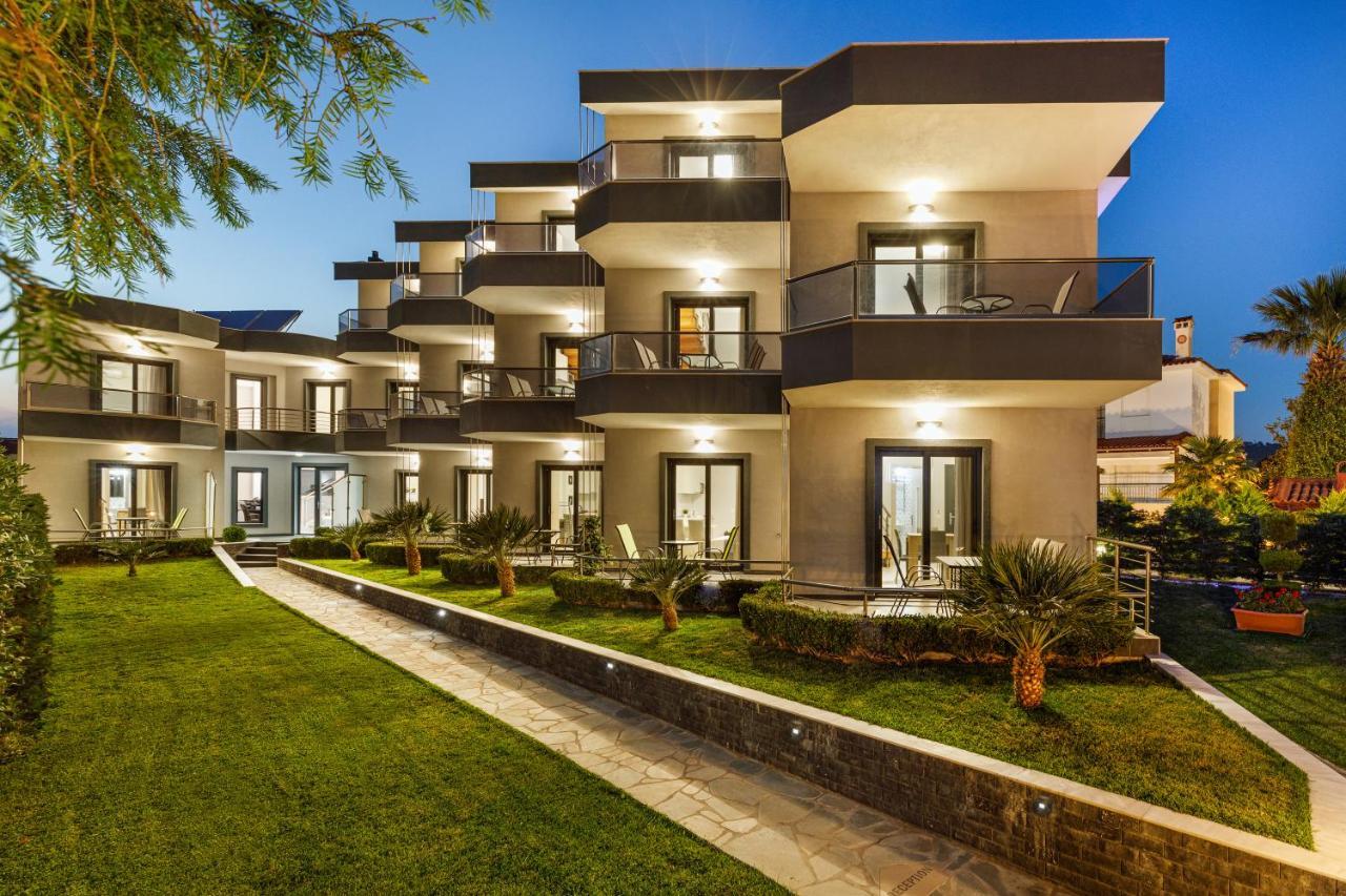 Ilis Villas Nikiti  Buitenkant foto