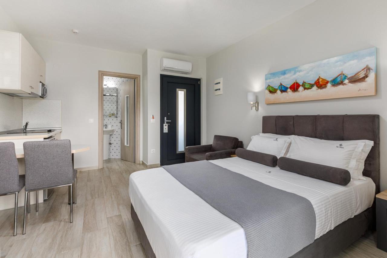 Ilis Villas Nikiti  Buitenkant foto